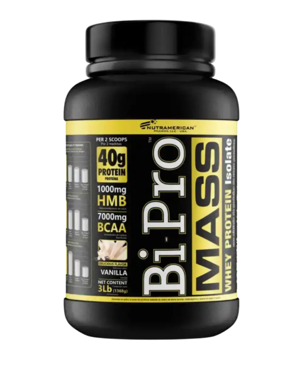 Envase de BiPro Mass de Nutramerican Pharma, suplemento de proteína aislada de suero con 40 g de proteína por porción, HMB y BCAA, sabor vainilla.